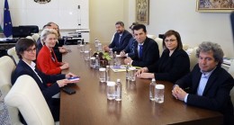 Премиерът Петков и представители на политическите партии от управляващата коалиция проведоха среща с председателя на ЕК Урсула фон дер Лайен