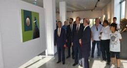 Cumhurbaşkanı Ersin Tatar, Girne Üniversitesi’nde dünyaca ünlü Kırgız ressamların eserlerinin yer aldığı serginin açılışını gerçekleştirdi