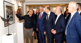 Cumhurbaşkanı Ersin Tatar, YDÜ’de KKTC’nin ilanının 39’uncu yıl dönümü onuruna düzenlenen Cumhuriyet Sergisi’nin açılışını yaptı