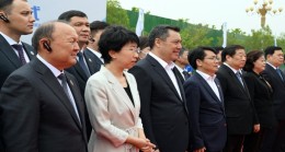 Президент Садыр Жапаров в г. Цзинань ознакомился с производством автобусов завода «Zhongtong bus holding Co., Ltd»