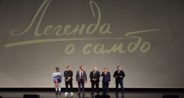 Yekaterinburg’da Birleşik Rusya, “Sambo Efsanesi” filminin gala öncesi gösterimini düzenledi