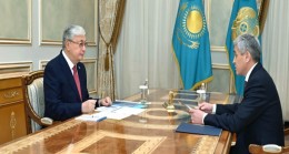Devlet başkanı Karaganda bölgesinin akimini Ermaganbet Bulekpayev’i kabul etti