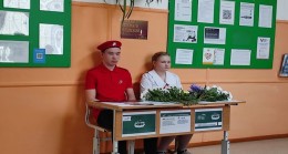Birleşik Rusya, Perm Bölgesi köyünde bir Kahraman Masası açtı