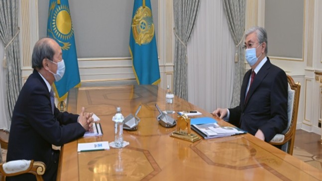 Kassym-Jomart Tokayev receives President of Nazarbayev University Shigeo Katsu