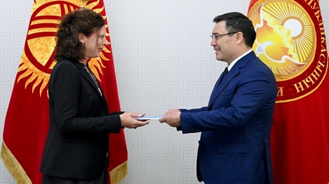 Президент Садыр Жапаров принял новоназначенного Постоянного координатора системы ООН в Кыргызстане Антье Граве