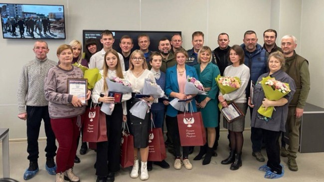 Андрей Турчак вручил медали «За проявленное мужество» детям-героям из ДНР