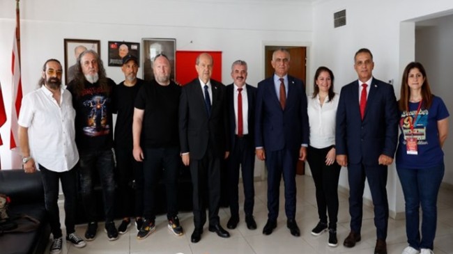 Cumhurbaşkanı Ersin Tatar, Atatürk Kapalı Spor Salonu’nda düzenlenen “9. Telsim Freezone Liselerarası Müzik Yarışmasına” katılarak bir konuşma gerçekleştirdi
