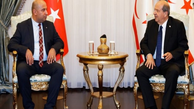 Cumhurbaşkanı Ersin Tatar, ODTÜ Kuzey Kıbrıs Kampüsü Rektör Yardımcısı Prof. Dr. Cumali Sabah ve beraberindeki heyeti kabul etti