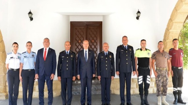 Cumhurbaşkanı Ersin Tatar, Polis Genel Müdürü Kasım Kuni ve beraberindeki heyeti kabul etti