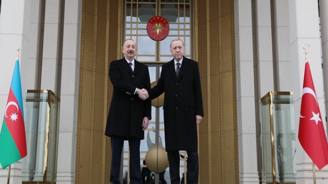 İlham Aliyev Ankara’da resmi karşılama töreni düzenledi
