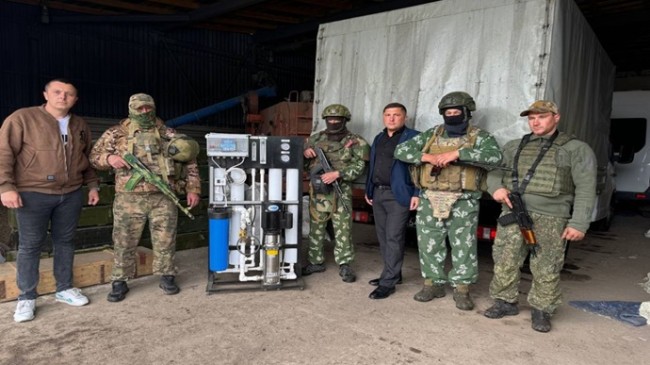 Birleşik Rusya, Herson bölgesindeki Dinyeper grubunun savaşçılarına bir su arıtma istasyonu devretti