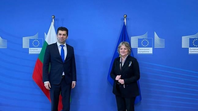 Премиерът Кирил Петков: България ще извика посланика си от Русия за консултации