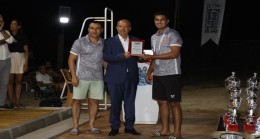 Cumhurbaşkanı Ersin Tatar, Dr. Fazıl Küçük Oyunları çerçevesinde düzenlenen “Famagusta Cup” hentbol turnuvasının final gecesine ve ödül törenine katıldı