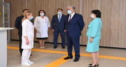 Глава государства посетил Центр ядерной медицины