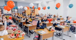 По всей стране тысячи учеников пришли в школы, построенные и отремонтированные по народной программе «Единой России»