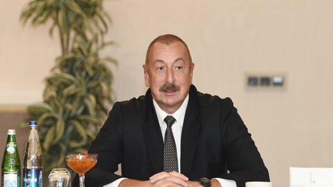İlham Əliyev Sofiyada Bolqarıstanın aparıcı biznes dairələrinin nümayəndələri ilə görüşüb