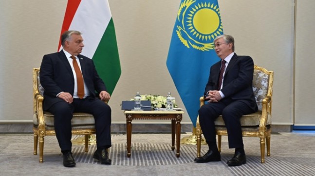 Глава государства провел встречу с Премьер-министром Венгрии Виктором Орбаном