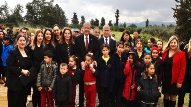 Cumhurbaşkanı Ersin Tatar, Gaziveren ve Çamlıköy şehitlerini anma törenlerine katıldı