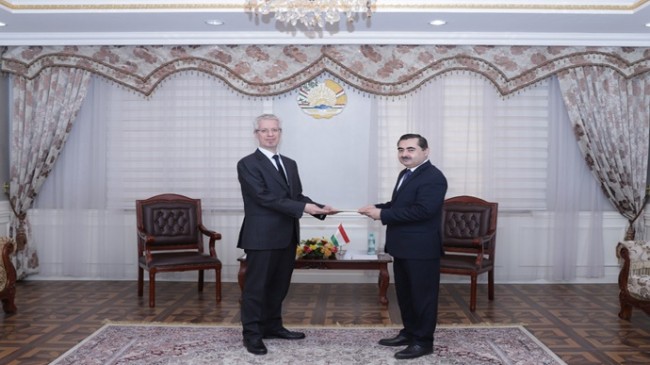 Deputy Foreign Minister received the copies of Credentials of the Ambassador of Cyprus