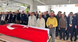 Cumhurbaşkanı Ersin Tatar, geçtiğimiz gün hayatını kaybeden iş insanı Ramiz Manyera’nın cenaze törenine katıldı