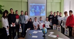 «Единая Россия» организовала праздничные мероприятия ко Дню космонавтики в школах ХМАО