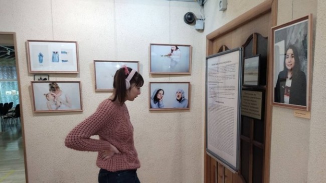 «Единая Россия» помогла организовать фотовыставку «Аутизм. Лицом к лицу» в Москве