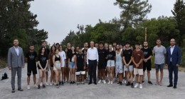 Cumhurbaşkanı Ersin Tatar, Kantara Gençlik Kampı’nı ziyaret etti