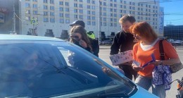 “Güvenli Yollar” parti projesine göre Murmansk’ta tüm yol kullanıcıları için bir sınav düzenlendi