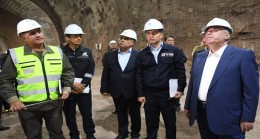 “Rogun” hidroelektrik santralinin AST-3 erişim tünelindeki çalışmaların ilerleyişini ziyaret etmek