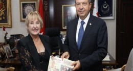 Cumhurbaşkanı Ersin Tatar’a kitap takdim edildi