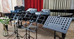 “Birleşik Rusya”, Alchevsk Müzik Okulu’na (LPR) ses, aydınlatma ve müzik ekipmanı bağışladı
