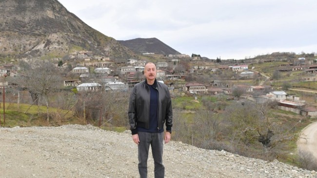 İlham Aliyev Hocalı ilçesinin Pircemal köyünü ziyaret etti