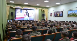 Birleşik Rusya’nın desteğiyle bölgelerde Rus ve Sovyet sporculara yönelik film gösterimleri yapıldı.