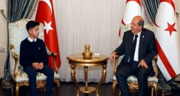 Cumhurbaşkanı Ersin Tatar, yarışçı Hasan Fikri Macila’yı kabul etti