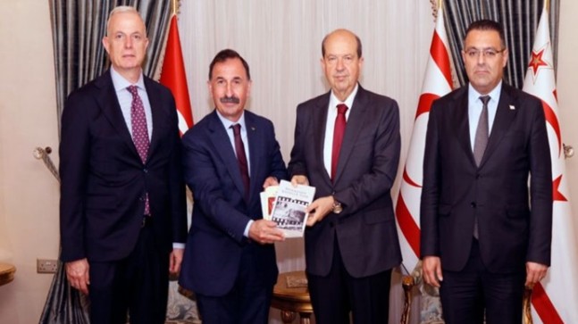 Emekli Albay Atilla Güler, Cumhurbaşkanı Ersin Tatar’a kitap takdim etti